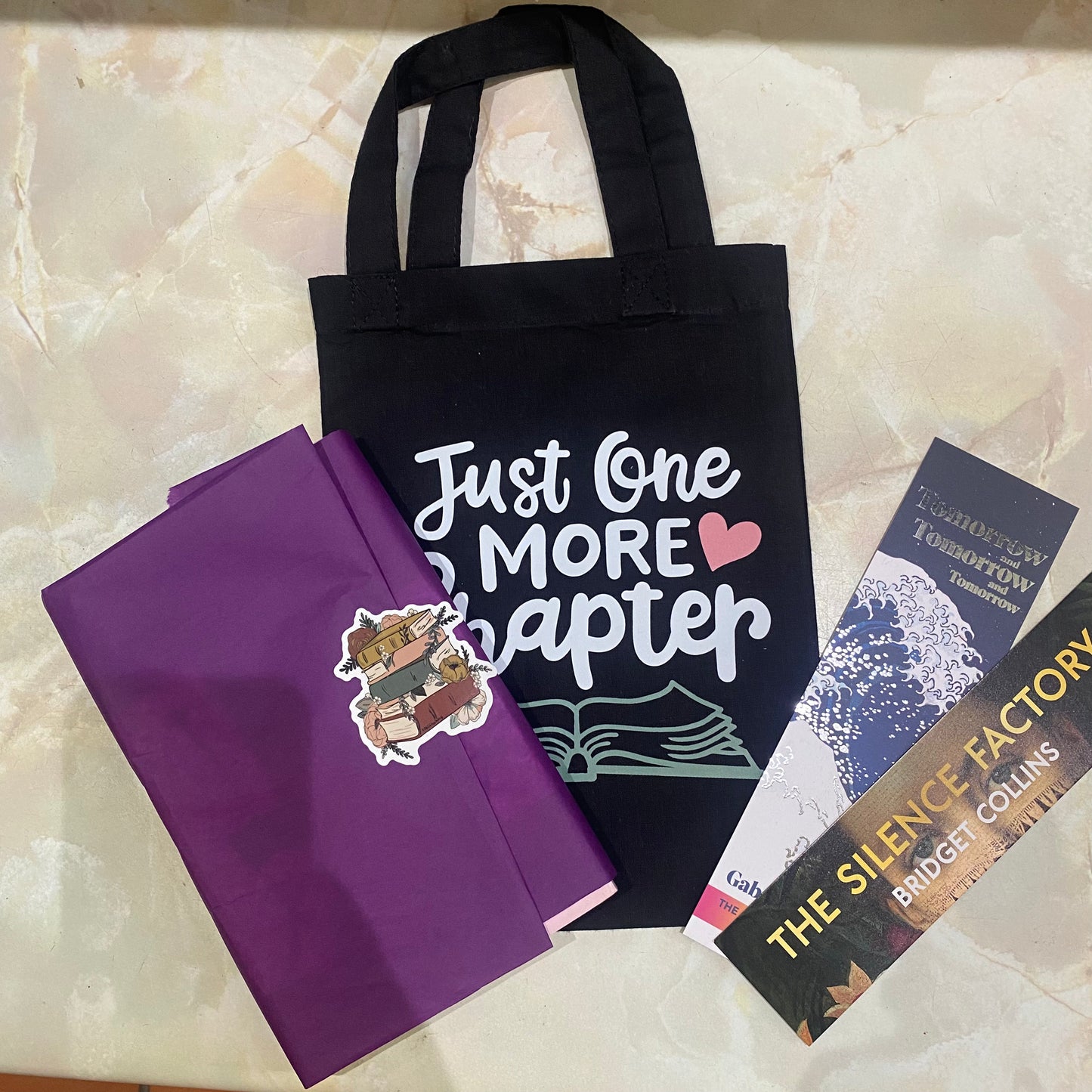 “Just One More Chapter” Book Gift Bag (October release)