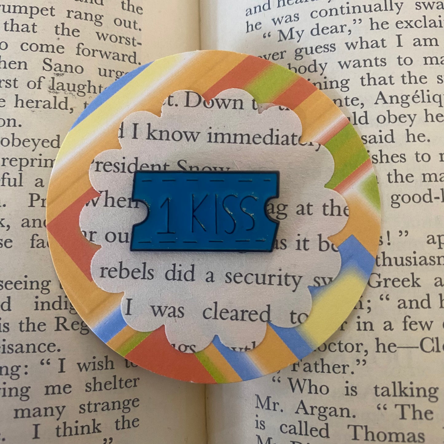 "1 Kiss" Ticket Pin Badge