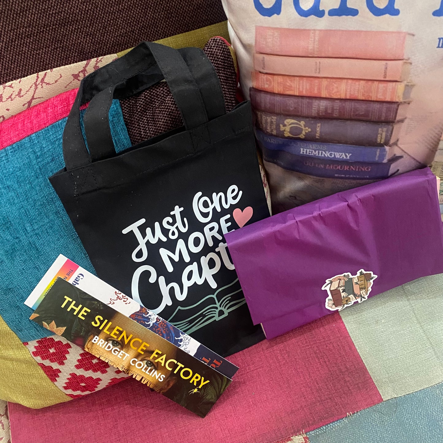 “Just One More Chapter” Book Gift Bag (October release)